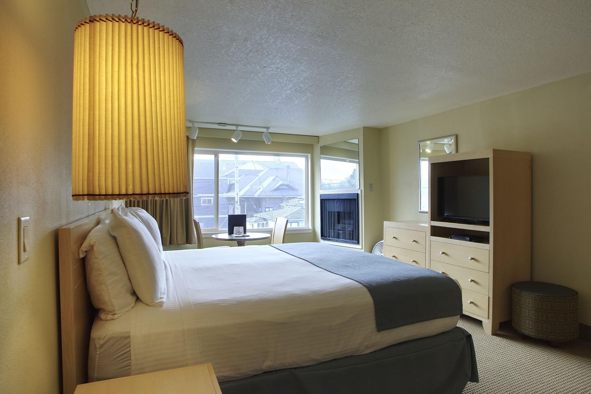 סיסייד Hi Tide Oceanfront Inn מראה חיצוני תמונה